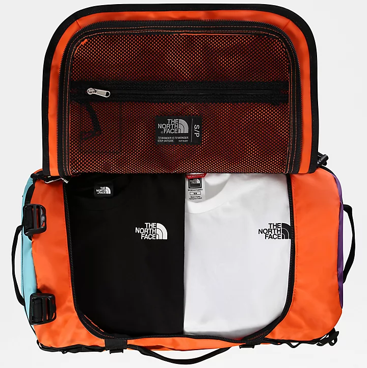 фото Сумка the north face base camp duffel - s red orange/ transantartic blue 2022