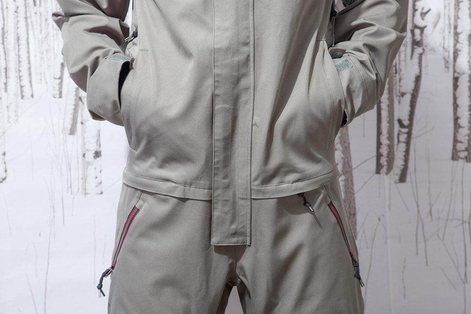 Комбинезон мужской AIRBLASTER Freedom Suit Black Stealth Dino фото 3