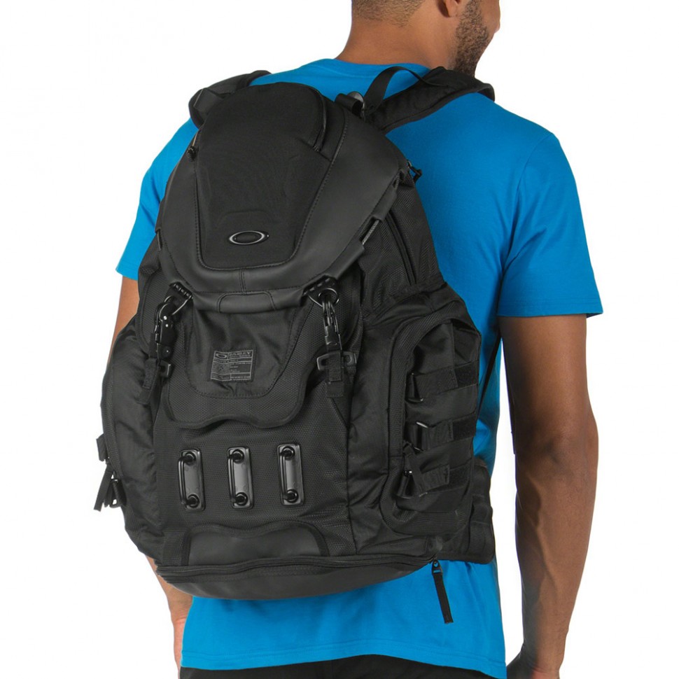 Рюкзак спортивный OAKLEY Kitchen Sink Stealth Black 34L фото 6