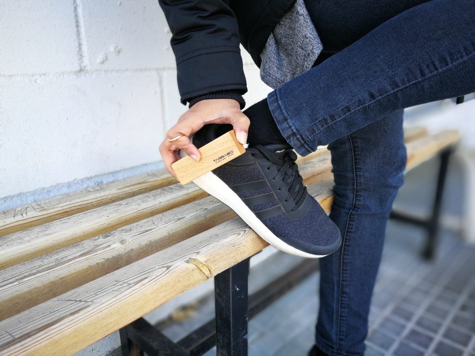 Щетка для чистки кроссовок TARRAGO Sneakers Brush фото 4