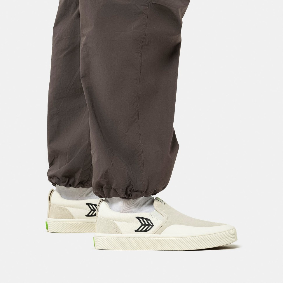 фото Кеды cariuma slip on skate pro off-white 2023