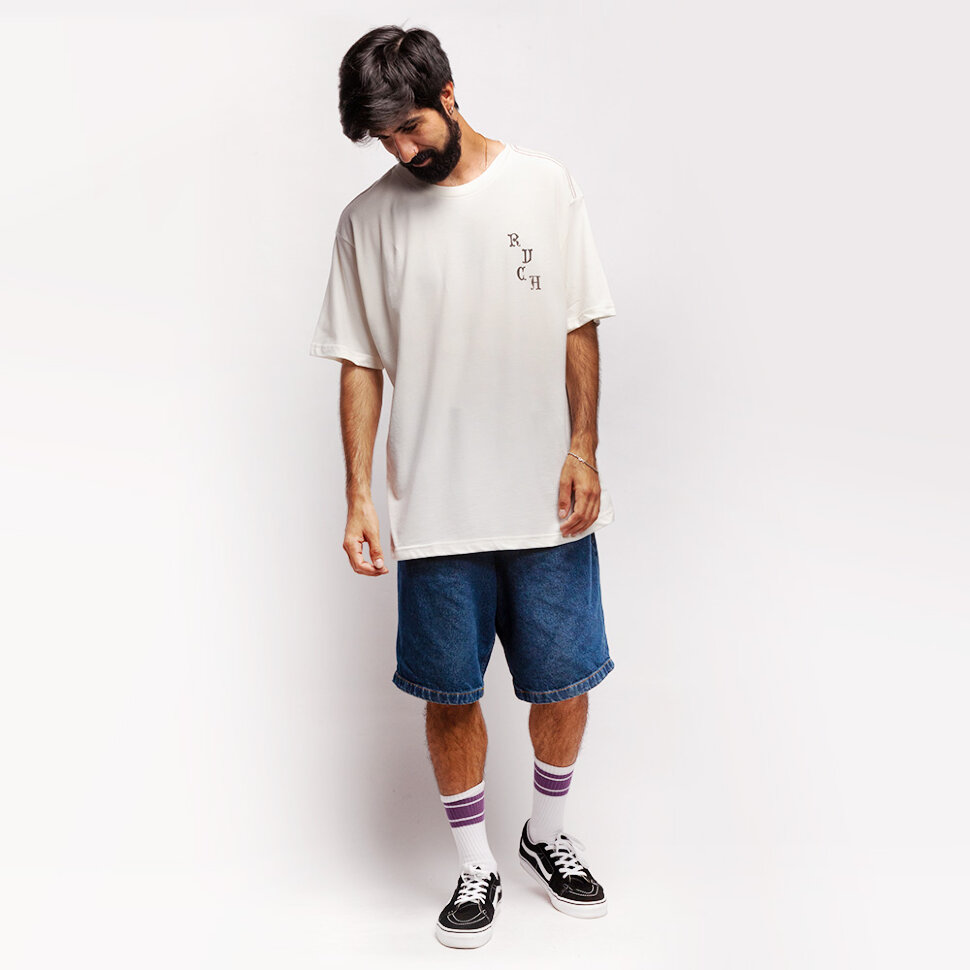 фото Футболка rvca devil s dolphin antique white 2021