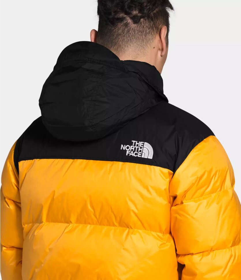 Пуховик THE NORTH FACE M 1996 Retro Nuptse Jacket Summit Gold 2021 фото 4