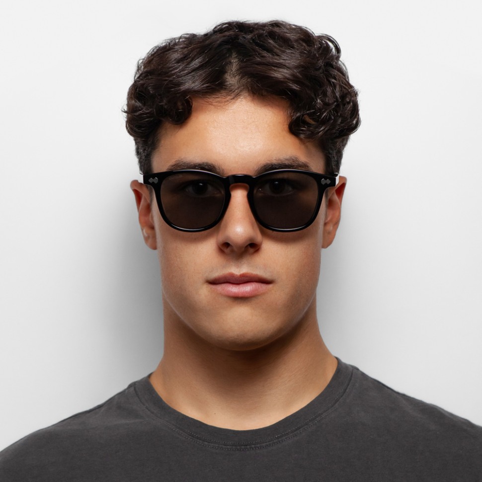 Очки солнцезащитные WHITELAB Icon FW25 Black / Grey фото 2
