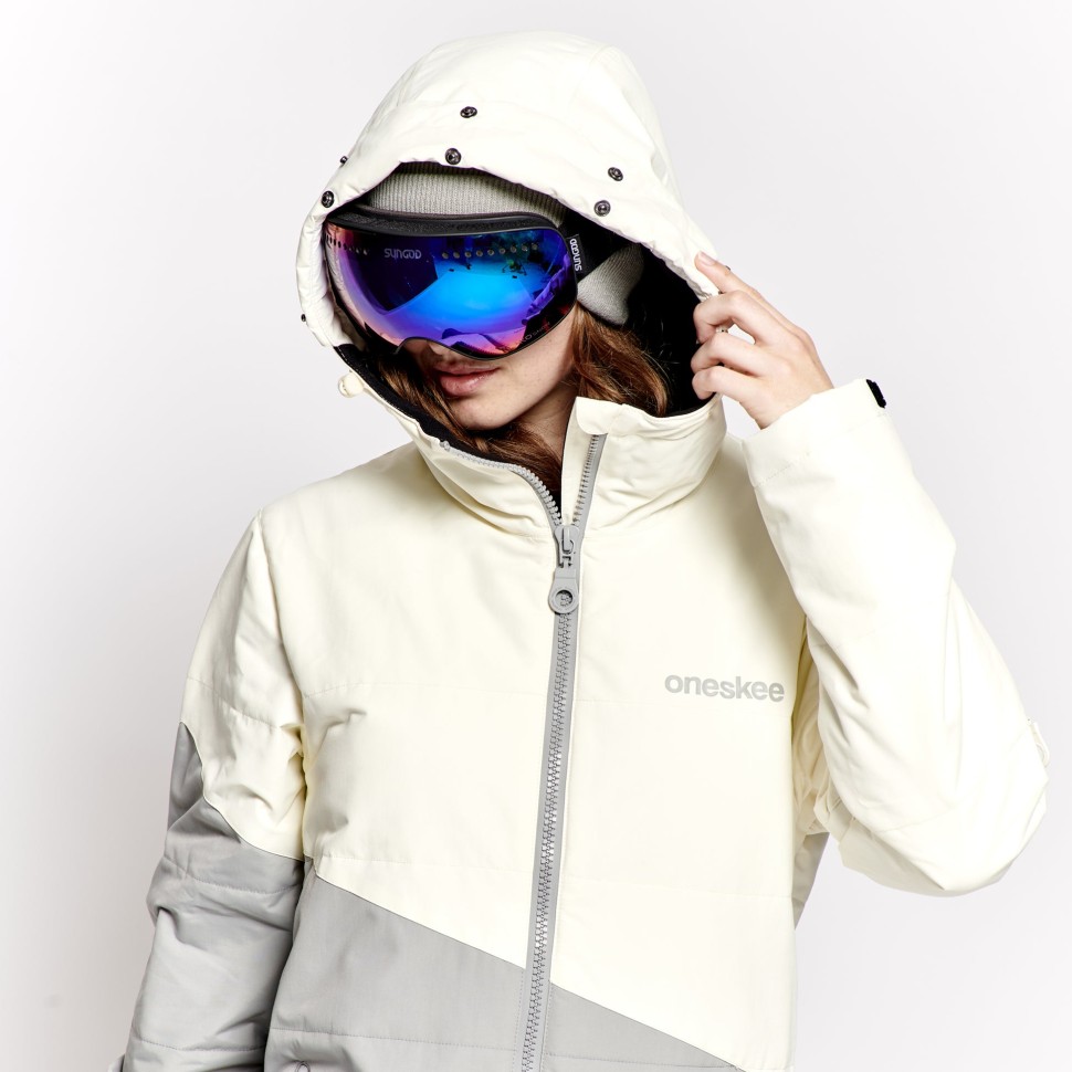 фото Комбинезон горнолыжный женский oneskee parka grey/egret 2024