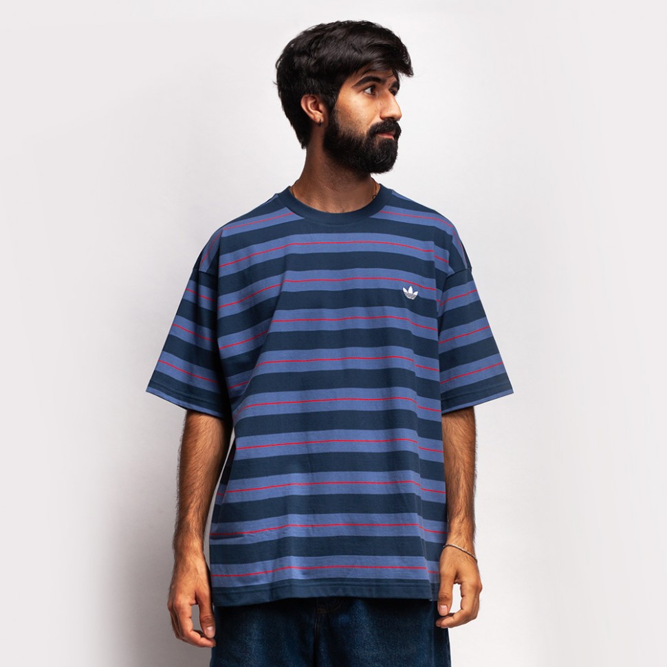 

Футболка ADIDAS Yarn Dye Ss Tee Crenav/Creblu/Vivred 2021